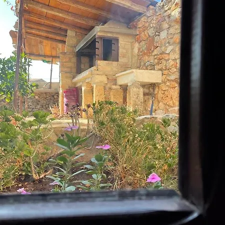 Find Your Peace In A Traditional Country House!! * Láyia