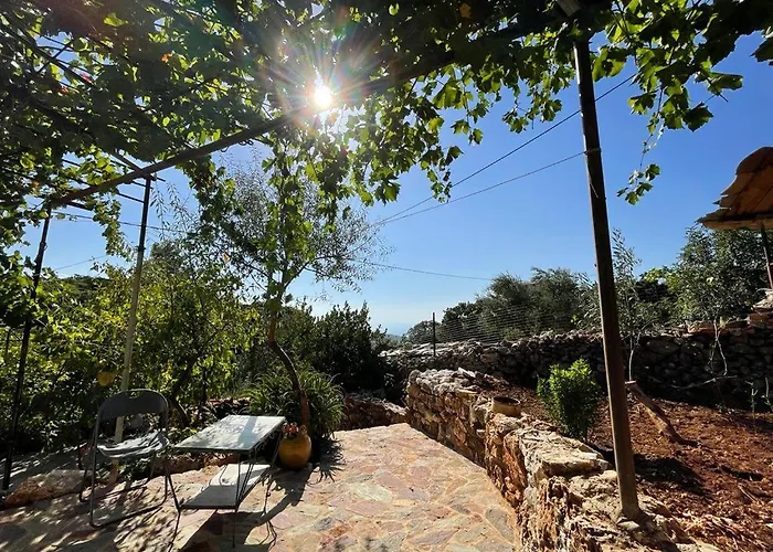 Find Your Peace In A Traditional Country House!! Apartment Lagia